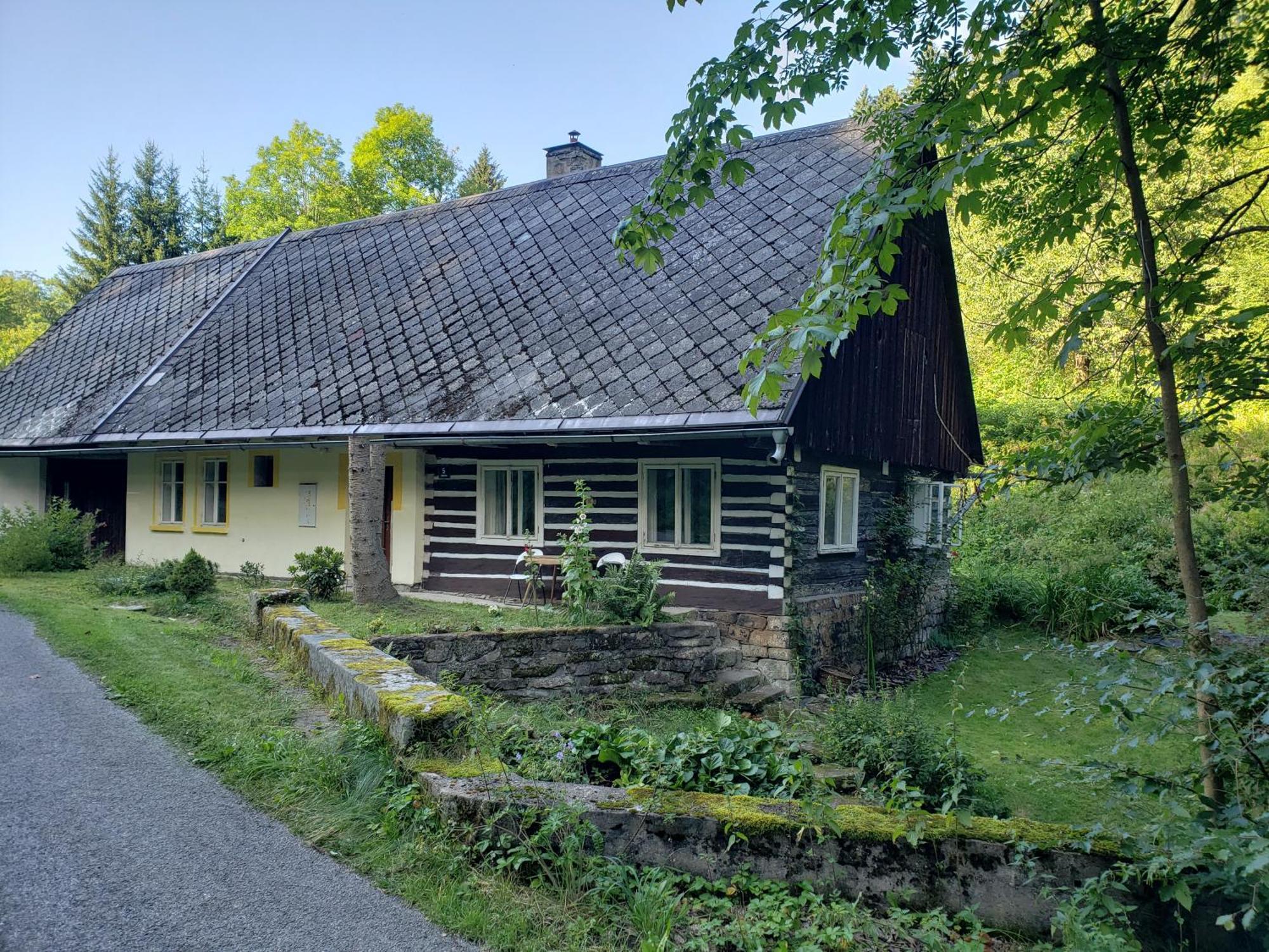 House In The Rocks